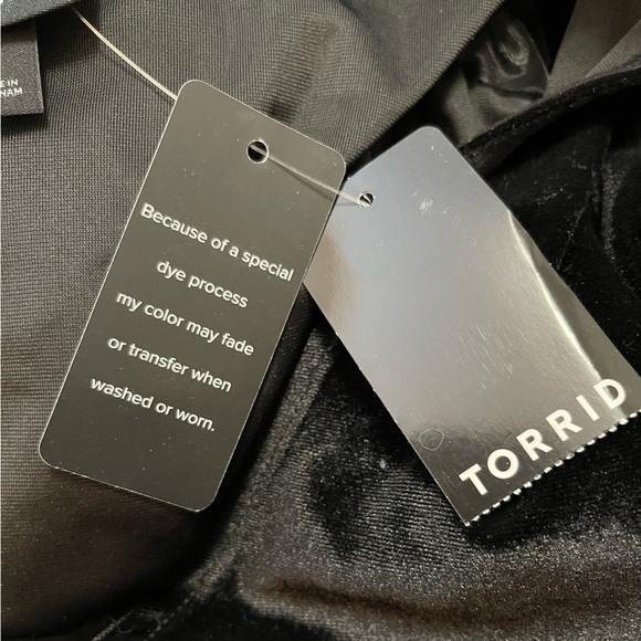 NWT Torrid V-Neck Velvet Long Sleeve Bodysuit - Picture 7 of 8